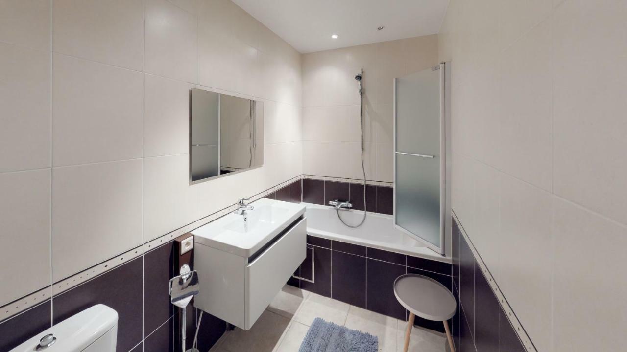 Deluxe Apartment With Shared Pool Остенде Экстерьер фото